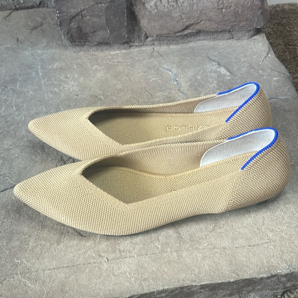 🤩Rothy’s The Point🤩 - Picture 3 of 8